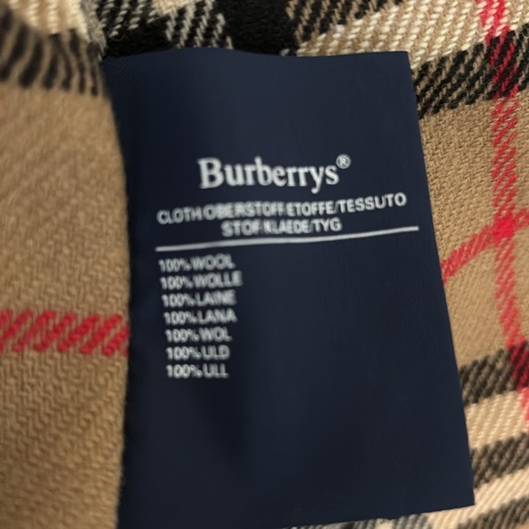 Vintage Burberry full length trench coat with zip out wool lining. Like new. - Picture 9 of 11